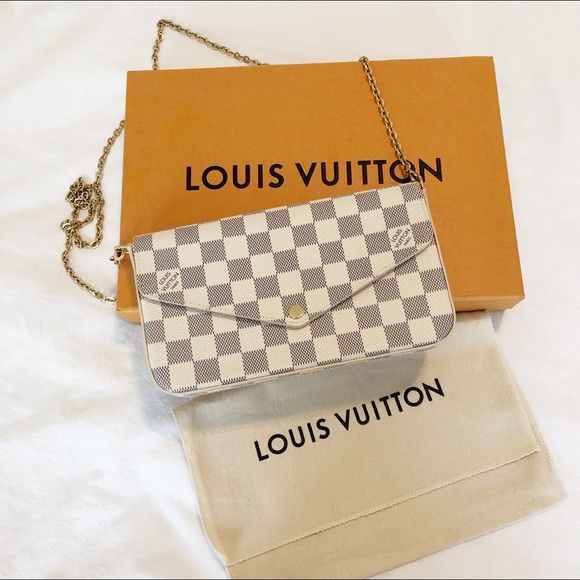 Louis Vuitton Handbags - ‼️SOLD‼️ Louis Vuitton Felicie Pochette Damier